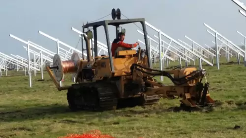 RAF LYNEHAM, SOLAR FARM